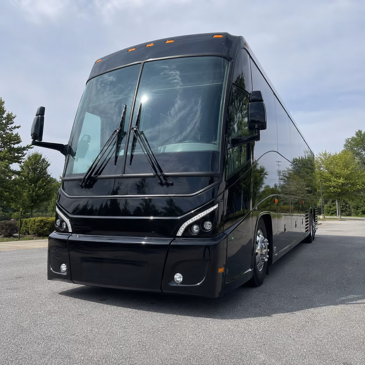 charter buses to chicago indianapolis and the midwest on i 94 and i 69