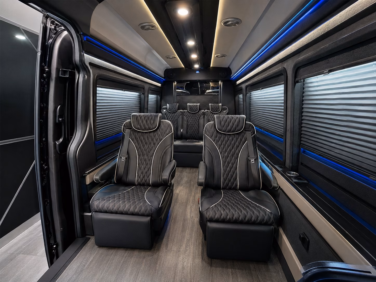 hotel to airport shuttle loops across troy and oakland county