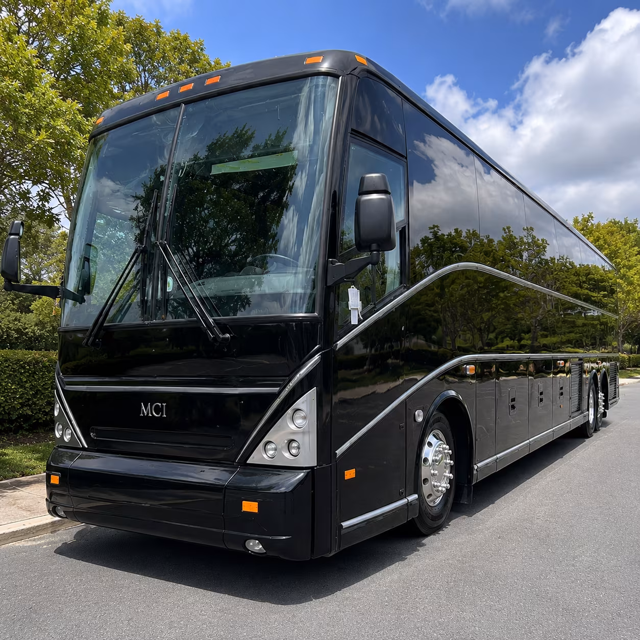 use a charter bus to get your group to michigan wolverines and spartans games